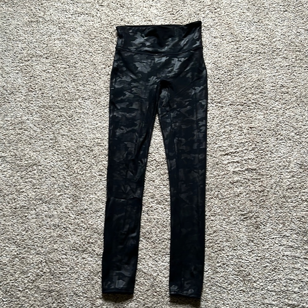 Spanx Camo leggings- never worn